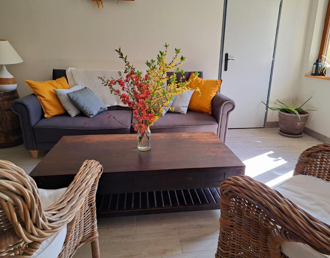 Relais Saint Vincent Hotel Thonville Екстериор снимка